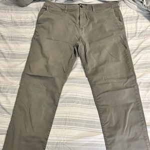 American Eagle Chinos